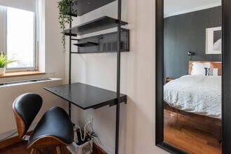 209 W 20th St in New York, NY - Building Photo - Building Photo