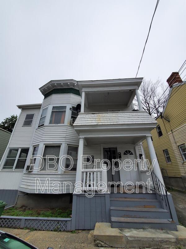 11 Lancaster St