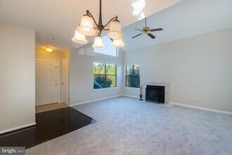 13408 Shady Knoll Dr in Silver Spring, MD - Building Photo - Building Photo