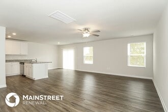 4055 Meredith Woods Ln in Winston-Salem, NC - Foto de edificio - Building Photo