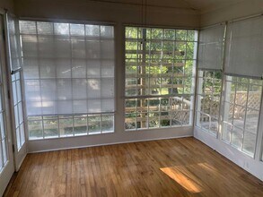 1607 Jackson Bluff Rd in Tallahassee, FL - Building Photo - Building Photo