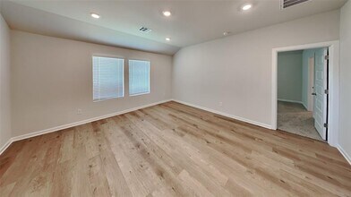 8320 NW 61st St in Oklahoma City, OK - Building Photo - Building Photo