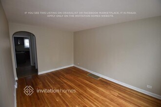 6209 S Meade Ave in Chicago, IL - Building Photo - Building Photo