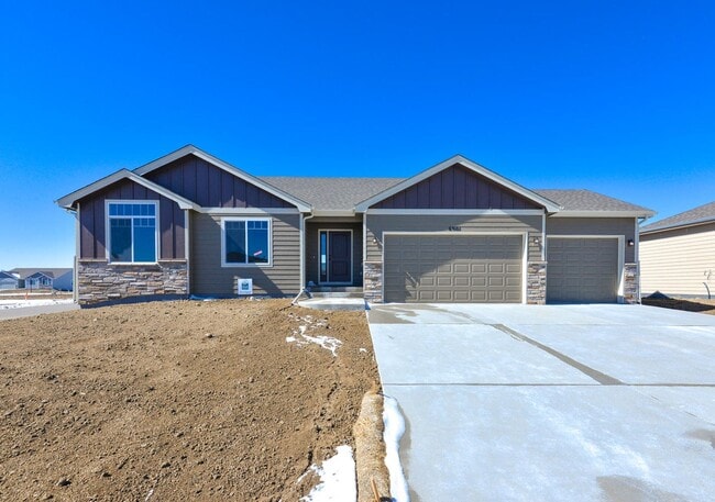 property at 5099 Long Dr