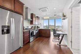 112 Washington Pl-Unit -703 in Pittsburgh, PA - Building Photo - Building Photo