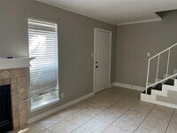 6111 Beverly Hill St photo'