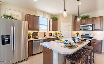 1594 E Kingman Pl in Casa Grande, AZ - Building Photo - Building Photo