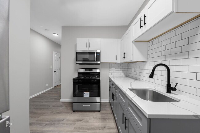 6101 S Langley in Chicago, IL - Building Photo - Building Photo