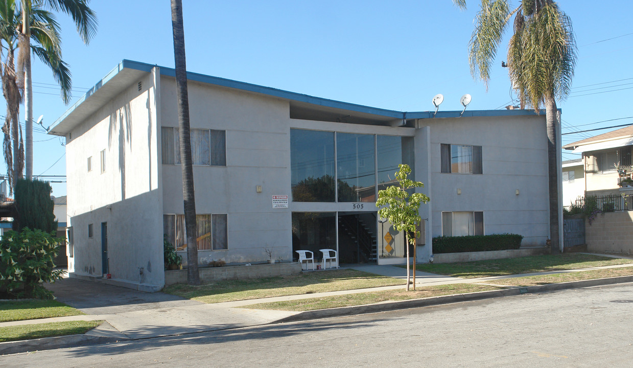 505 S 1st Ave in Covina, CA - Building Photo