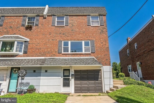 property at 881 Ronnie Ln