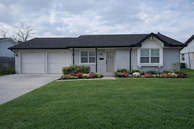 property at 3822 Ebbtide Dr