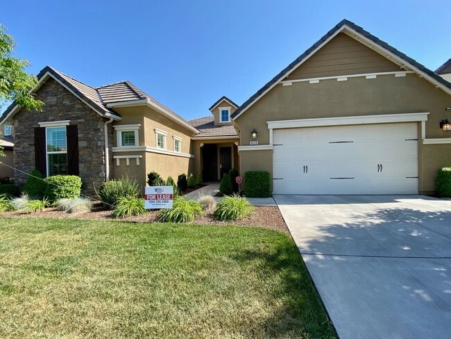 3436 N Trenton Ln in Clovis, CA - Building Photo - Building Photo