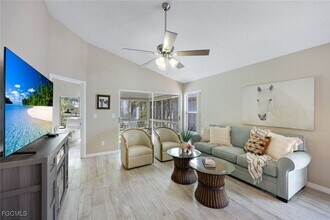 14871 Crescent Cove Dr in Ft. Myers, FL - Building Photo - Building Photo