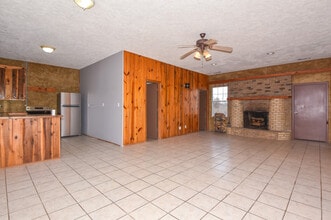 4526 Rock Springs Rd in Jacksons Gap, AL - Foto de edificio - Building Photo