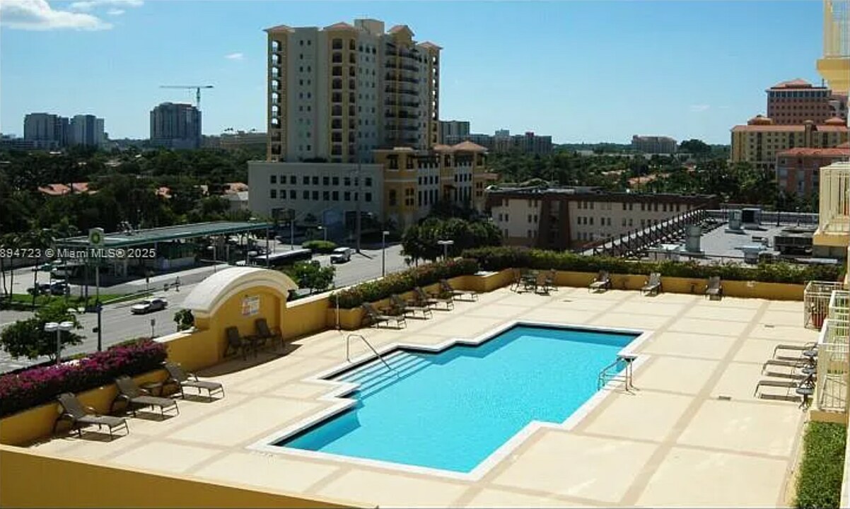 50 Menores Ave in Coral Gables, FL - Foto de edificio