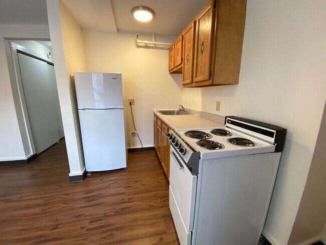 64 Merrimack St-Unit -29 in Manchester, NH - Building Photo - Building Photo