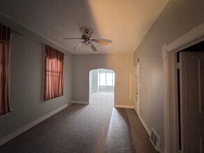 2454 W Diversey Ave in Chicago, IL - Building Photo - Building Photo