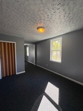 1072 Bellows St in Akron, OH - Building Photo - Building Photo