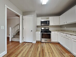 8080 Sumit Creek Dr NW in Kennesaw, GA - Building Photo - Building Photo