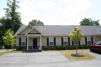 Owens Landing in Evans, GA - Foto de edificio - Building Photo