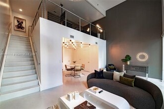 1060 Brickell Ave, Unit 1015 in Miami, FL - Foto de edificio - Building Photo