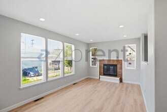 2124 E 20th St in Oakland, CA - Foto de edificio - Building Photo