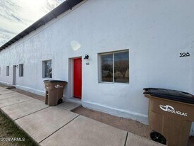 396 E Ave in Douglas, AZ - Building Photo
