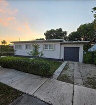 2330 SW 31st Ave in Miami, FL - Building Photo