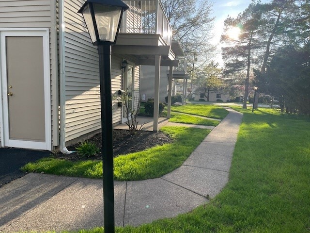894 Eastbrooke Ln in Rochester, NY - Building Photo - Building Photo