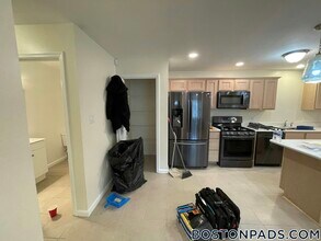 152 Thornton St in Boston, MA - Foto de edificio - Building Photo