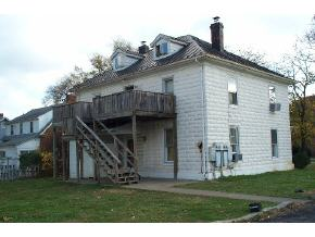 221 Poplar Ave in Waynesboro, VA - Building Photo