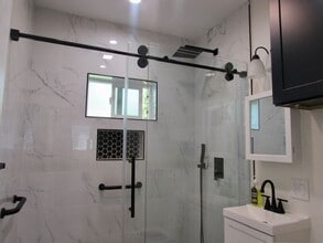 8907 Amigo Ave in Los Angeles, CA - Building Photo - Building Photo