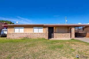 1314 E 23rd Pl in Yuma, AZ - Building Photo