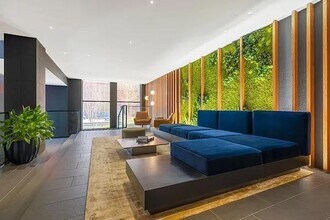 776 6th Ave in New York, NY - Building Photo - Building Photo