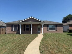 9625 Brierwyck Dr in Dallas, TX - Building Photo