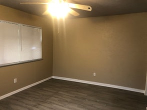 821 Powell Rd in Mesquite, TX - Building Photo - Building Photo
