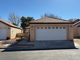 11571 Park Ln in Apple Valley, CA - Building Photo