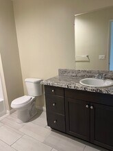 3250 Adams Ave, Unit 202 in San Diego, CA - Foto de edificio - Building Photo