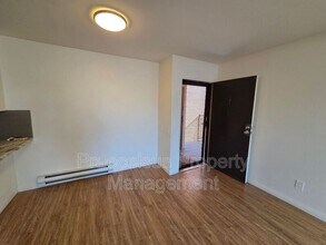 7780 Margerum Ave in San Diego, CA - Building Photo - Building Photo