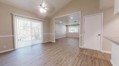 46 Dean Way in Folsom, CA - Building Photo - Building Photo