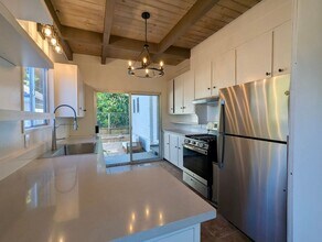 335 Redwood Ave in Corte Madera, CA - Building Photo - Building Photo