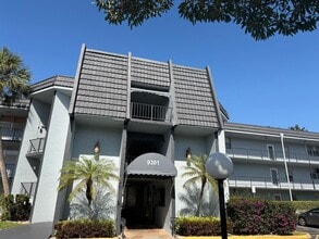 9301 Lime Bay Blvd in Tamarac, FL - Building Photo - Building Photo