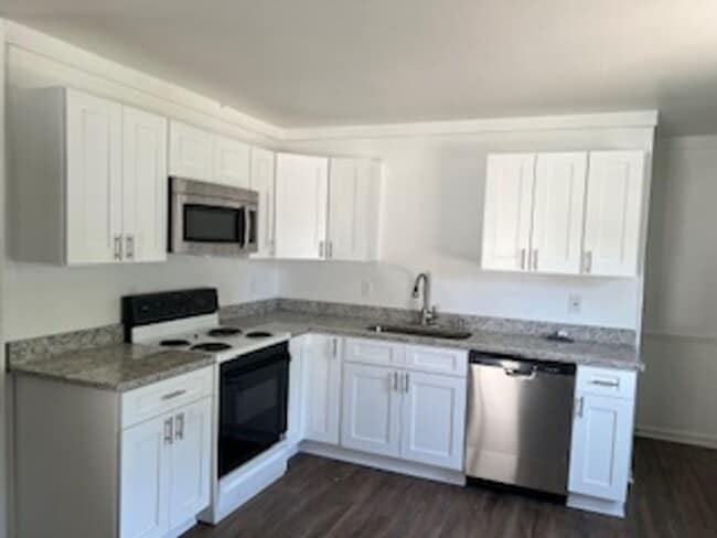 property at 233 Avalon Ln