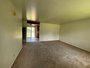1774 Lazelle Ct in Redding, CA - Building Photo - Building Photo