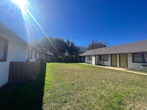 2607 Ektom Dr in Austin, TX - Building Photo - Building Photo
