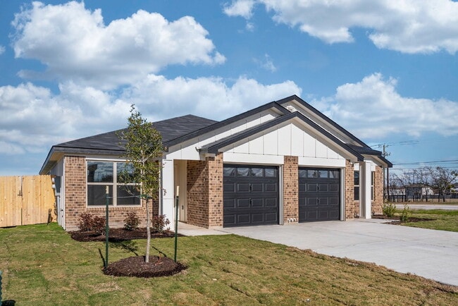 5801 Betty Lou Dr in Killeen, TX - Building Photo - Building Photo