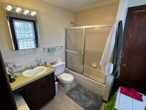 797 Main St in Amherst, MA - Foto de edificio - Building Photo