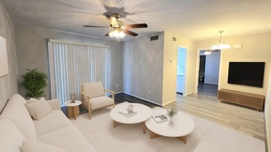 Timbers Apartments in Livingston, TX - Foto de edificio - Building Photo