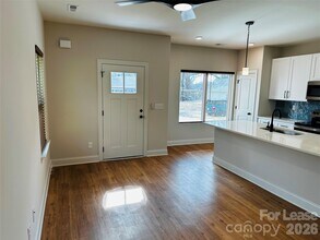 525 N Linwood Ave in Charlotte, NC - Building Photo - Building Photo