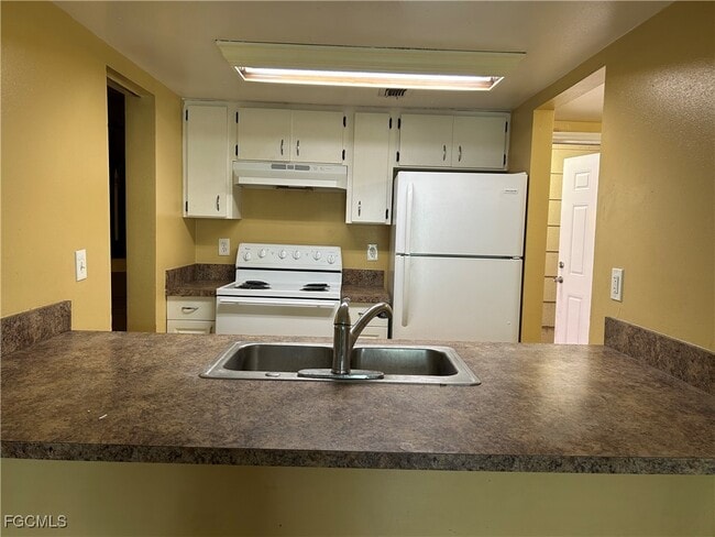 property at 211 Park Ave